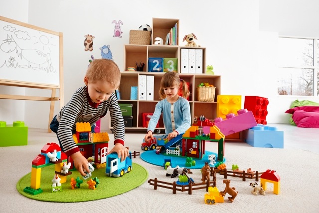 Actual product image LEGO Large Farmhouse (45007)