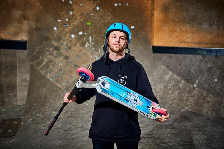 Actual product image Chilli Archie Cole