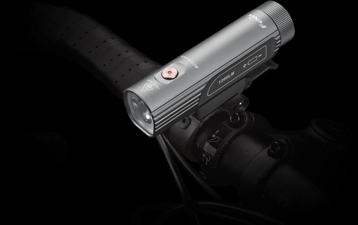 Immagine prodotto Fenix BC21R V3.0 Luce LED per bicicletta (1200 lm)