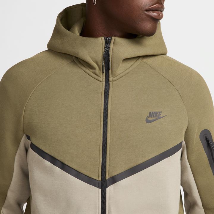 Produktbild Nike Tech Windrunner Kapuzenpullover (XL)
