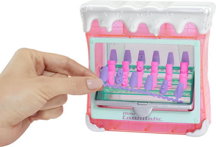 Immagine prodotto MGA OMG Sweet Nails™ - Negozio Candylicious Sprinkles