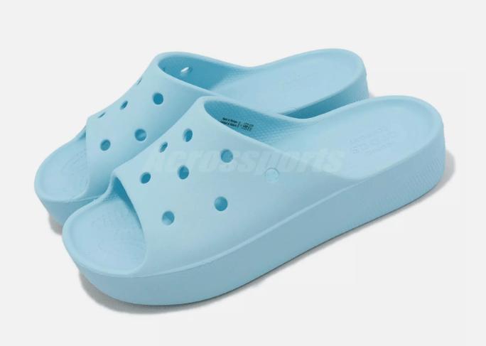 Produktbild Crocs W's Classic Platform Slide (40)