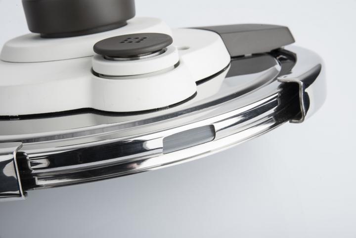 Actual product image Barazzoni Facile Dual System 2.0 6 L Stainless steel (22 cm, Pot)