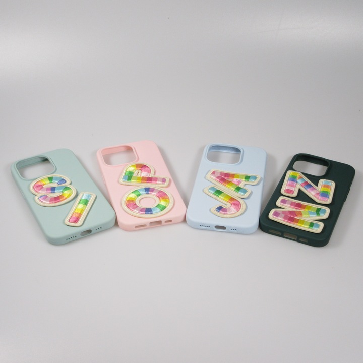 Image du produit PhoneLook Autocollant sticker pour téléphone/tablette/ordinateur brodé en 3D Lettre C