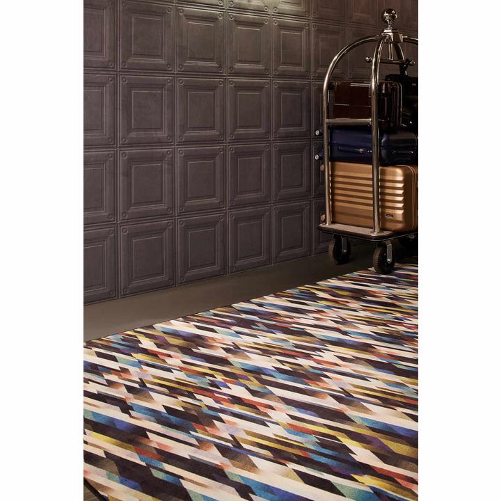 Actual product image Moooi Diagonal Gradient Carpet (300 x 400 cm)