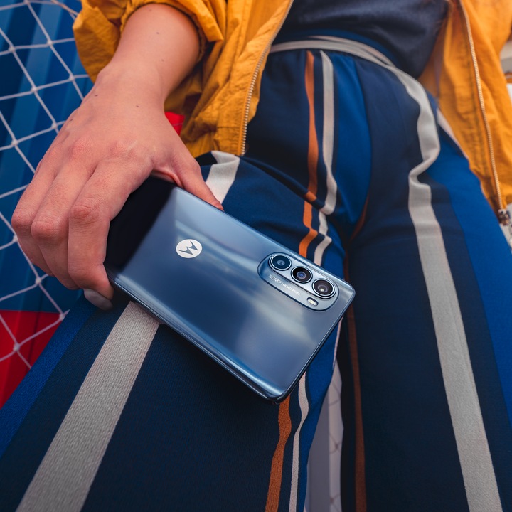 Image du produit Motorola Moto G52 (128 Go, Gris anthracite, 6.60", Double SIM hybride, 50 Mpx, 4G)