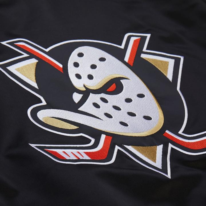 Actual product image Mitchell & Ness M&N Heavyweight Satin Jacke NHL Anaheim Ducks - M (M)
