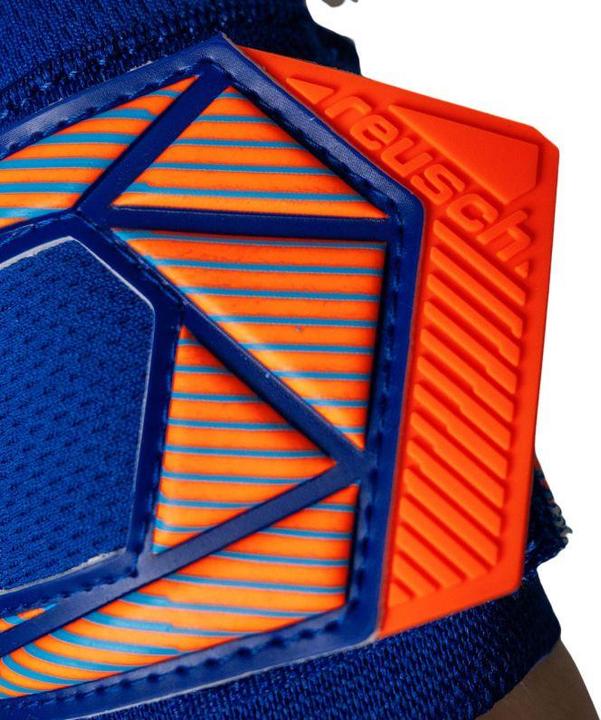 Actual product image Reusch Attrakt Freegel Advance (8)