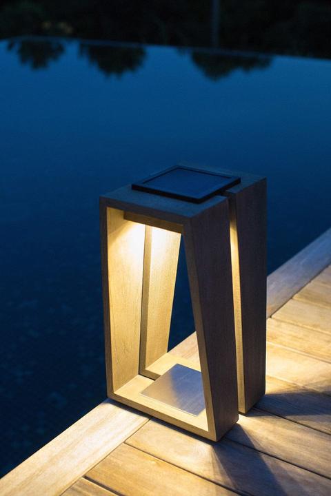 Actual product image Les Jardins Skaal solar lantern Duratek Small model 500 lumens (500 lm)