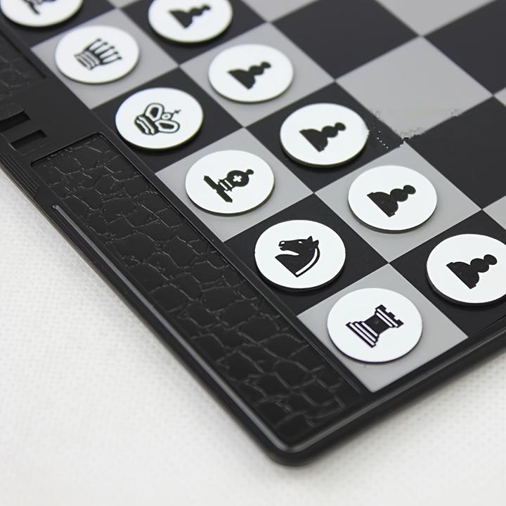 Image du produit PhoneLook Jeu d'échecs format portefeuille pliable plat portable ultra compact facile à ranger avec pièces aim