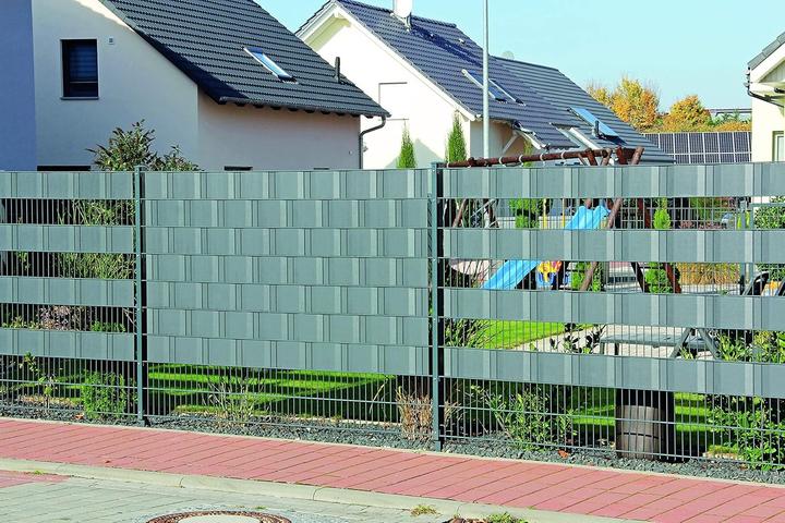 Actual product image Alberts Privacy strip height 190 mm anthracite RAL 7016 roll with 50 metres