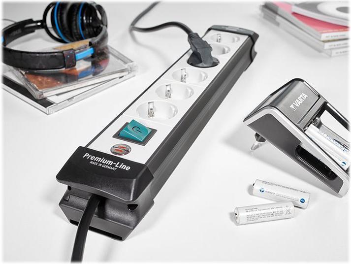 Produktbild Brennenstuhl Indesk Power (5x, USB-A, 2 m)