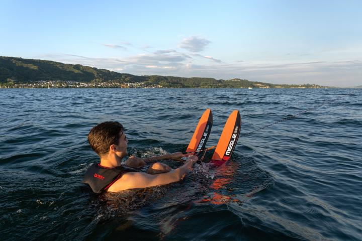 Actual product image Mesle Combo Waterskis XPlore 157 cm with B2 Bindings