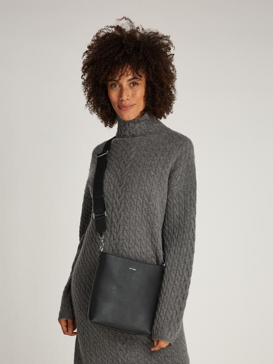 Immagine prodotto Calvin Klein Ck Must Small Bucket Caviar