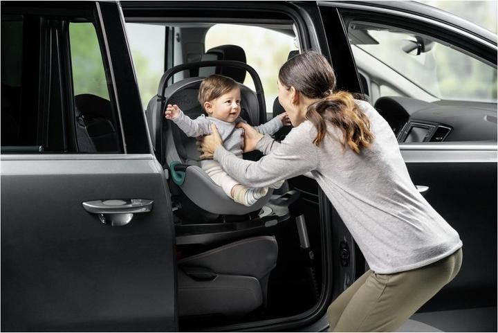 Produktbild Britax Römer Baby Safe Isense (Babyschale, ECE R129/i-Size Norm)