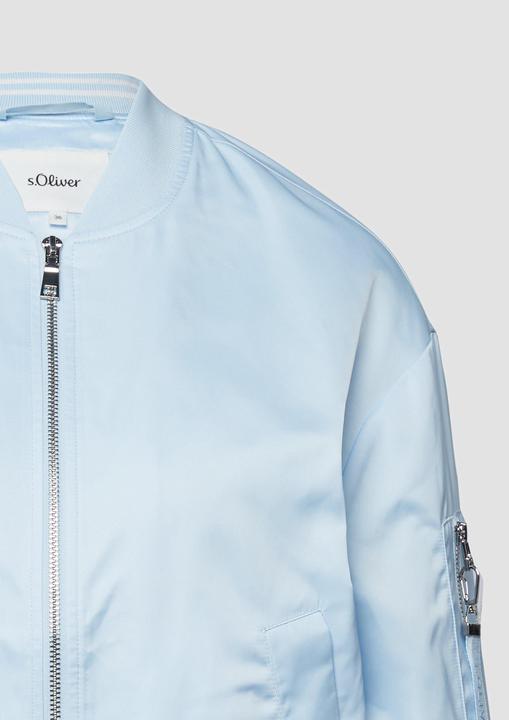 Actual product image s.Oliver Outdoor-Jacke Satin-Blouson mit Bomberkragen (44)