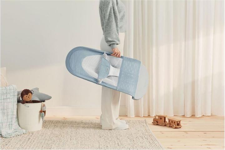 Immagine prodotto BabyBjörn Dondolo in rete, blu cielo/bianco