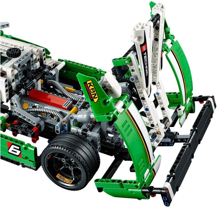 Image du produit LEGO Technic La voiture de course des 24 heures (42039, LEGO Technic, LEGO difficiles à trouver)