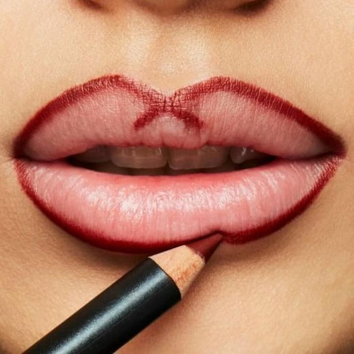 Produktbild MAC Cosmetics Lip Pencil Plum (PLUM)