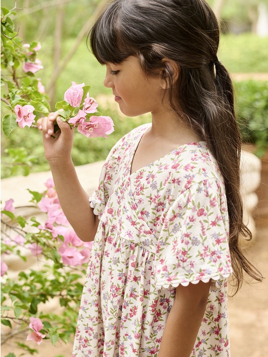 Actual product image Vertbaudet Geblümtes Mädchen Kleid mit Wickelausschnitt (146)