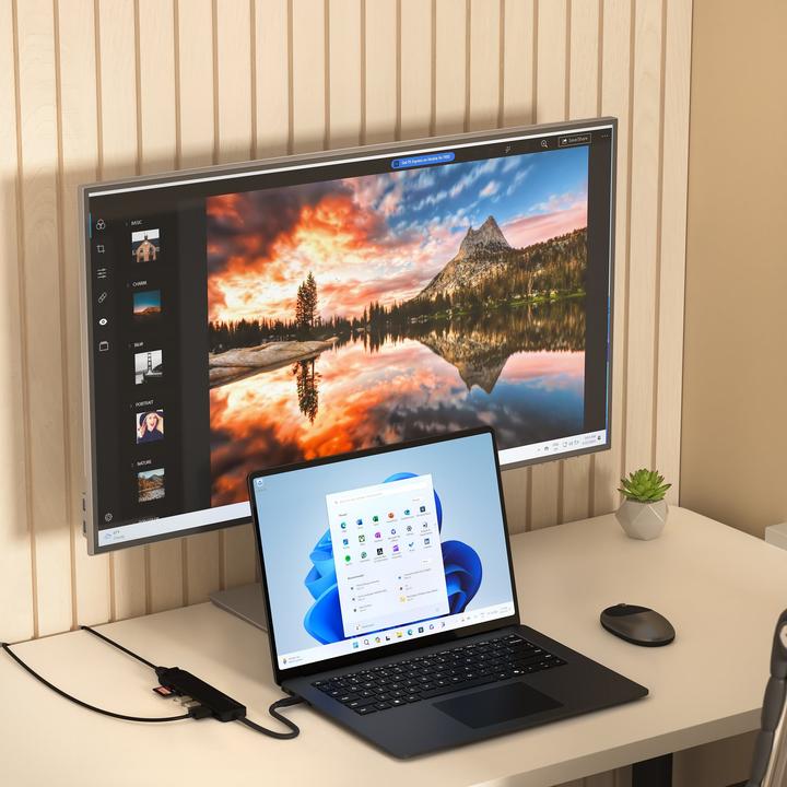 Actual product image Satechi Slim 7 (USB-C, 7 Ports)