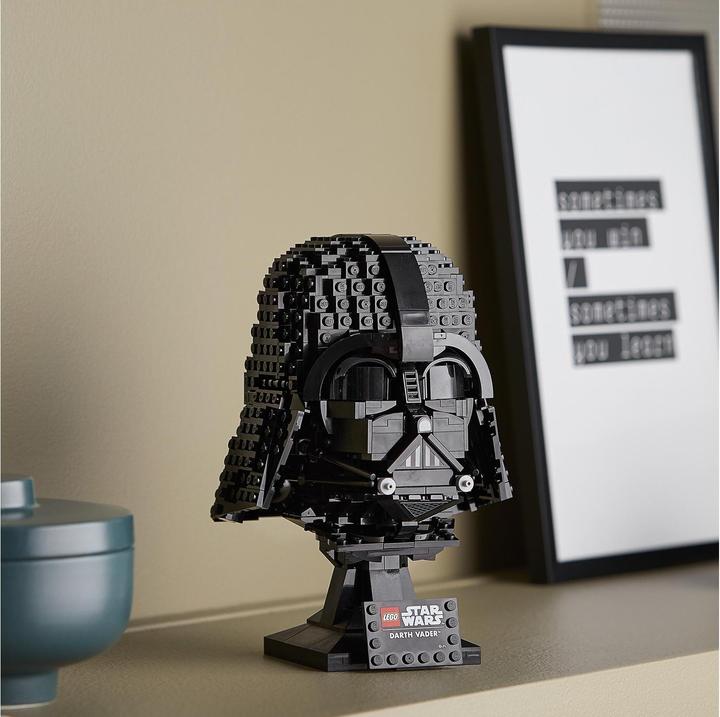 Actual product image LEGO Darth Vader Helmet (75304, LEGO Star Wars)