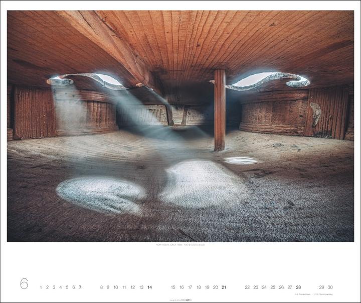 Produktbild Architecture in Music Kalender 2026 - Musikinstrumente von innen (55 x 46 cm)