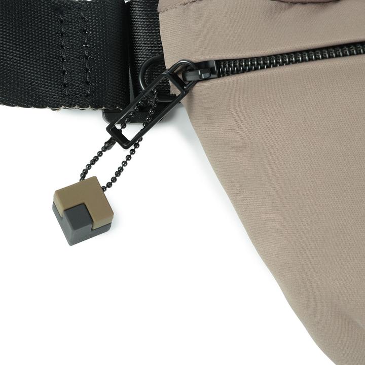 Actual product image Hedgren Nova Halo Gürteltasche 22.5 cm