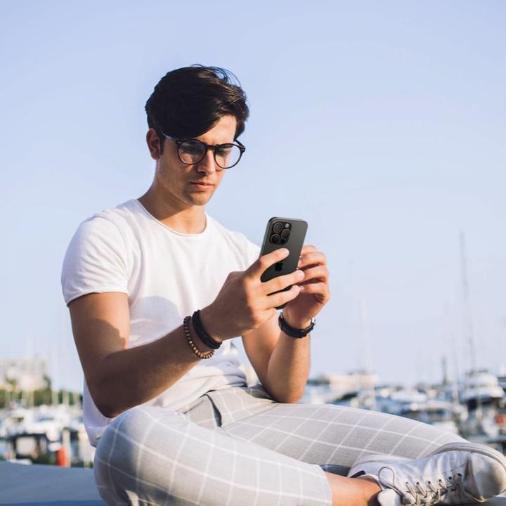 Immagine prodotto Spigen Nessuno. (2 pz., Apple iPhone 16 Pro, Apple iPhone 16 Pro Max)