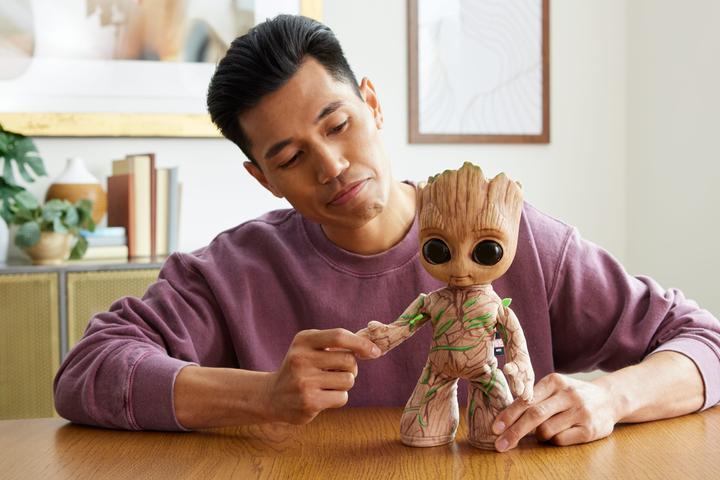 Produktbild Mattel Groovin' Groot (28 cm)
