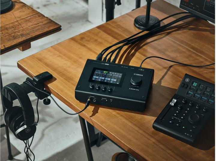 Actual product image Yamaha Audio Interface URX44 (USB)