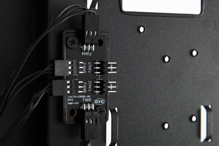 Produktbild anidees AI-Crystal Tempered Glass (ATX, mATX, Mini-ITX, E-ATX, XL-ATX)