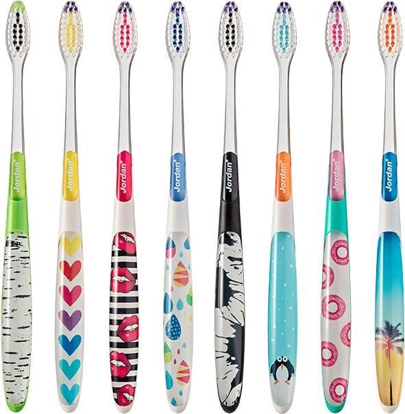 Actual product image Jordan* Individual Reach Toothbrush Medium (Medium, 1 x)