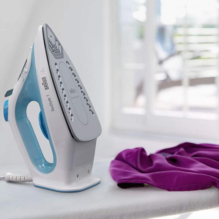 Actual product image Braun BRA SI1050BL Steam Iron ws/bl (2000 W, 120 g/min)