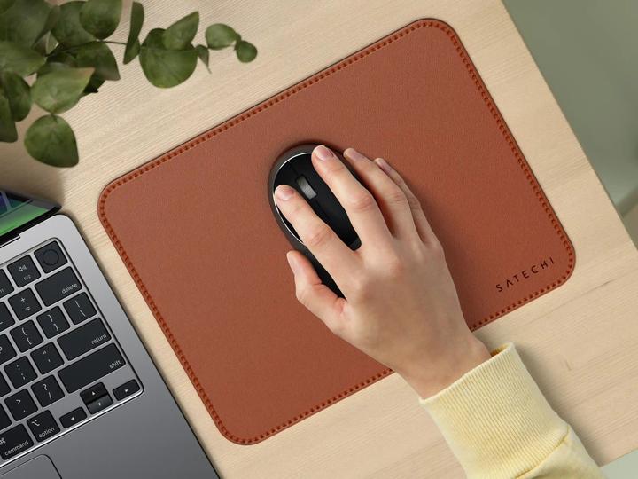 Actual product image Satechi Vegan-Leather Premium Mouse Pad Brown