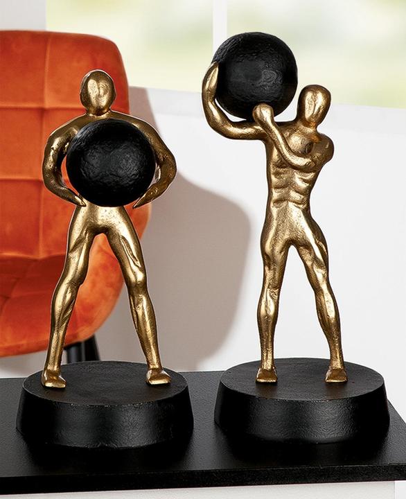 Actual product image Gilde Strong Ball in hands