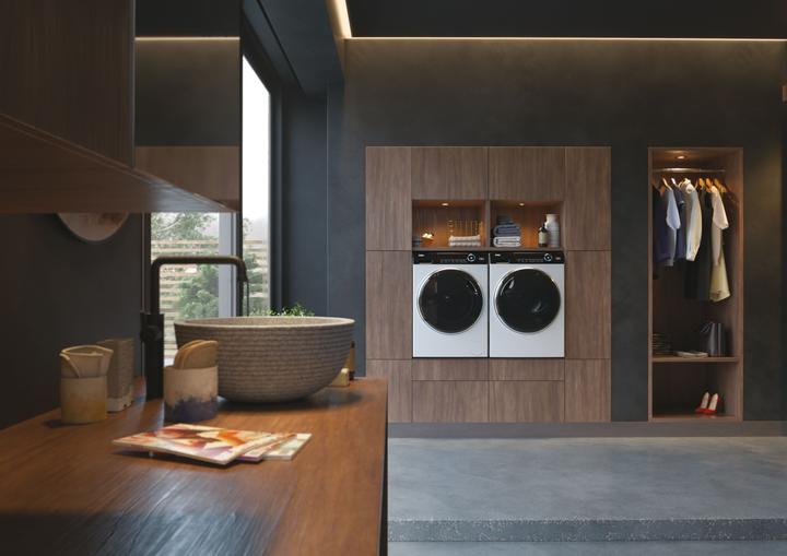 Actual product image Haier HW100-B14979-S (10 kg, Left)