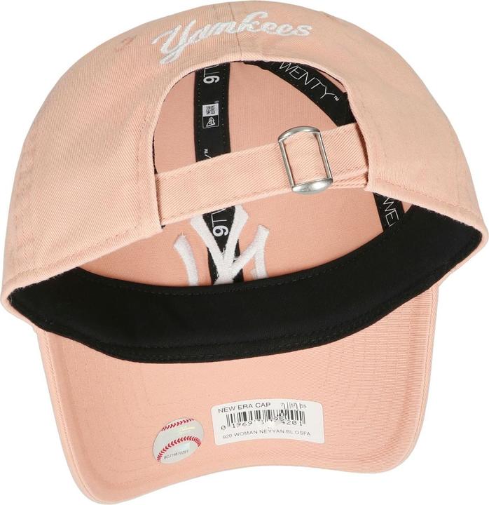 Actual product image New Era 9Twenty New York Yankees Blush