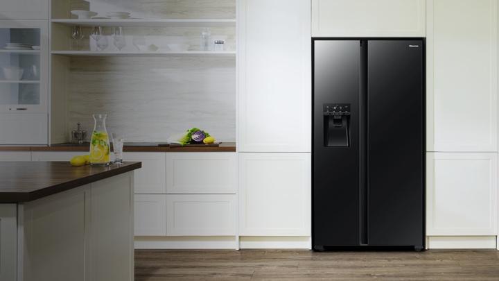 Immagine prodotto Hisense RS694N4TFE Frigorifero combinato Side-by-Side Freestanding E (562 l)