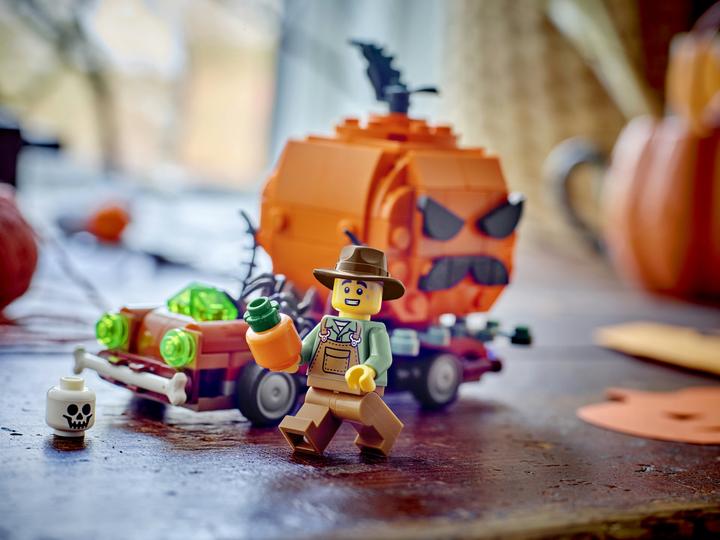 Immagine prodotto LEGO Pickup mit Halloweenkürbis (40822)