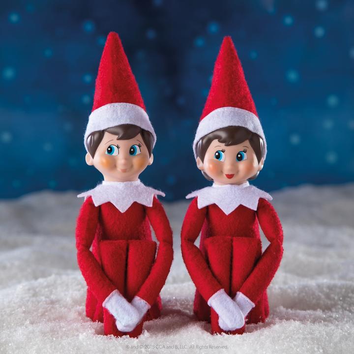 Image du produit Elf on the Shelf fille avec livre, version allemande