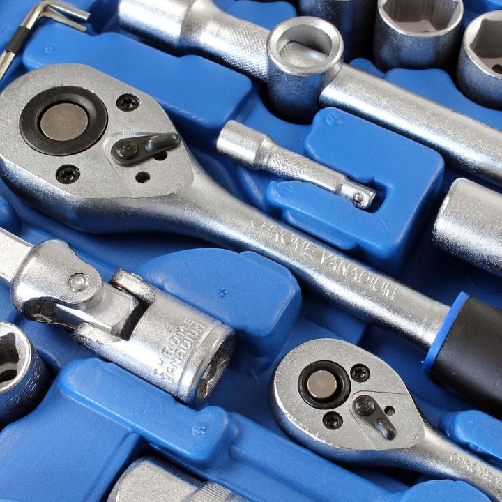 Actual product image Wiltec 108-piece Set of Socket Spanners Ratchet Box with 1/2" (12.5mm) and 1/4" (6.3mm) Drive