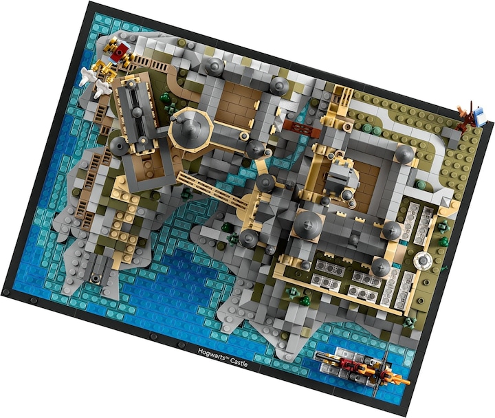 Actual product image LEGO Hogwarts Castle and Grounds (76419, LEGO Harry Potter)