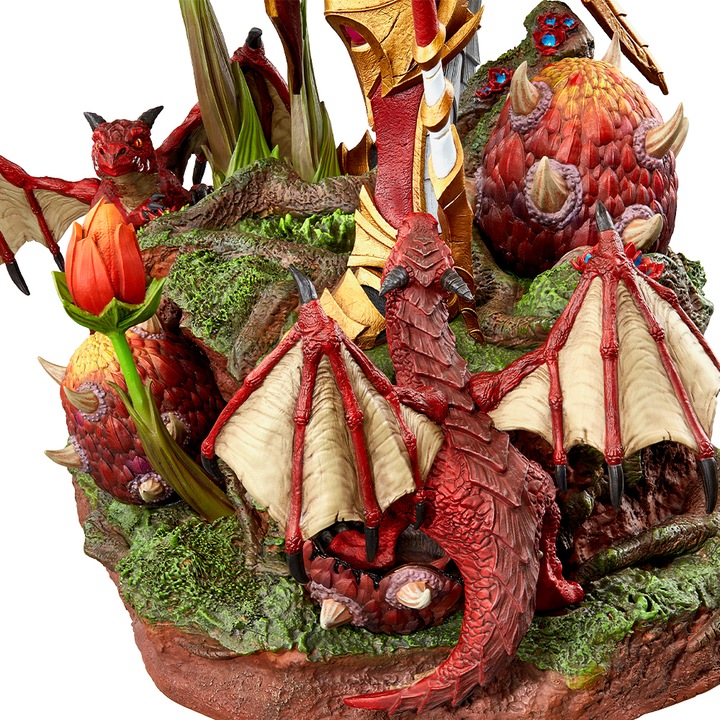 Actual product image Blizzard World of Warcraft - Alexstrasza Premium Statue Scale 1/5