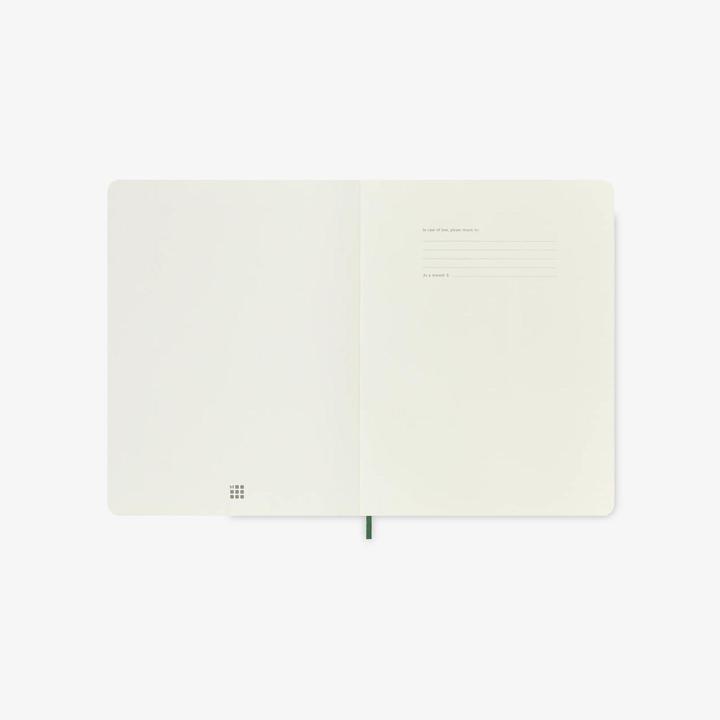 Actual product image Moleskine XL (19 x 25 cm, Plain, Soft cover)