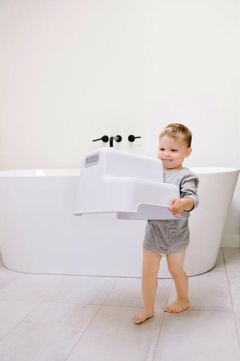 Actual product image Ubbi 2-Stufen Hocker