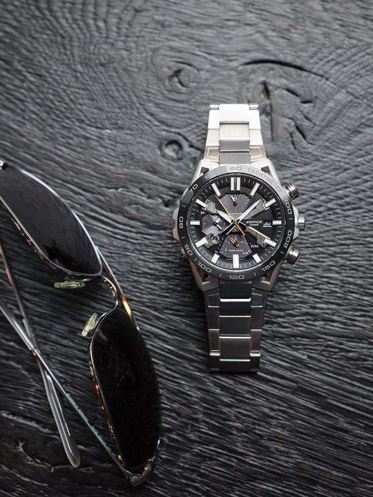 Produktbild Casio Edifice EQB-2000DB-1AER (Analoguhr, Chronograph, 48 mm)