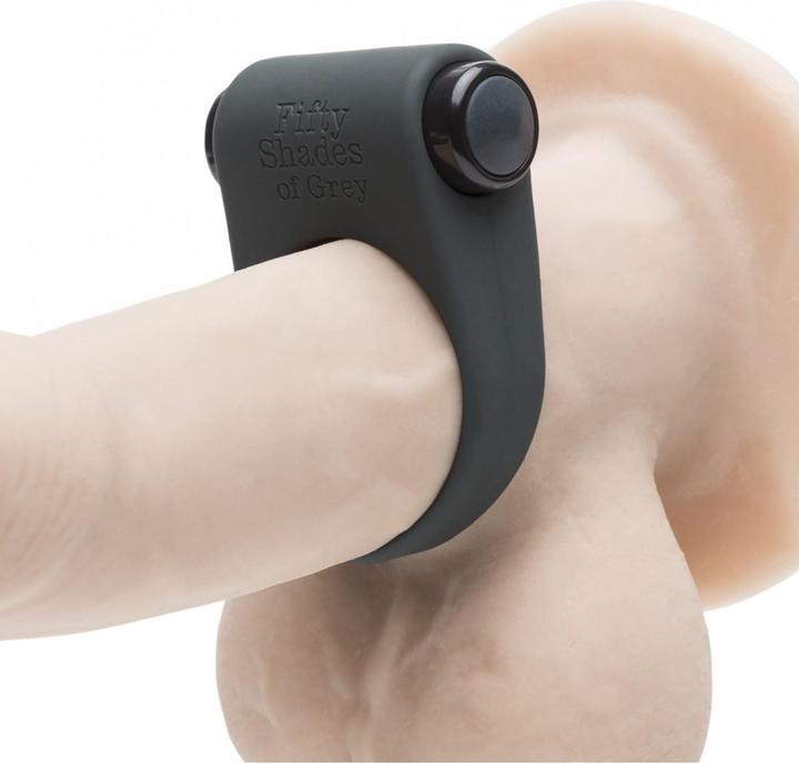 Produktbild Fifty Shades of Grey Feel it Vibrating Cock Ring (6.40 cm)