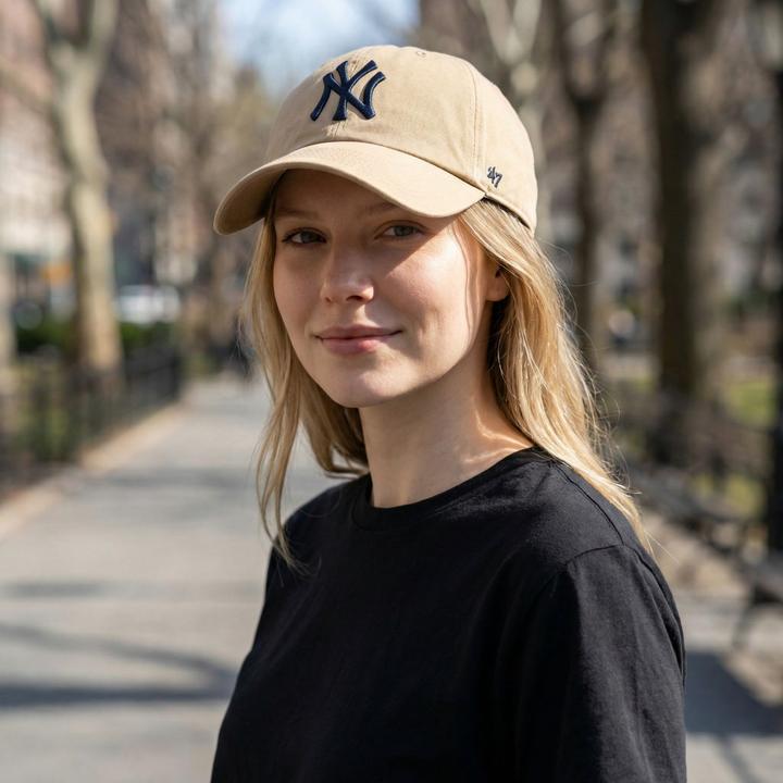 Produktbild 47 Brand Adjustable Cap - Clean Up New York Yankees Khaki (One Size)