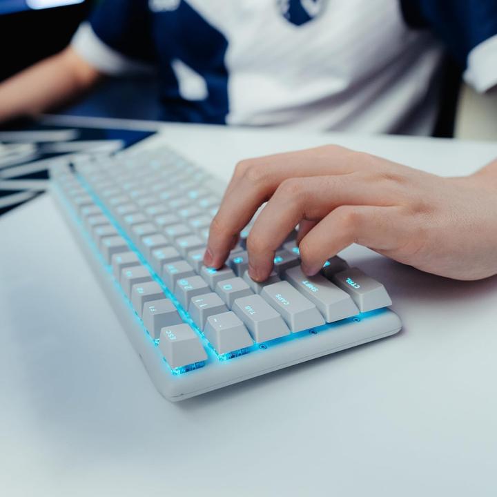 Actual product image Dell Alienware Pro Wireless Gaming Keyboard (USA, Cable, Wireless)